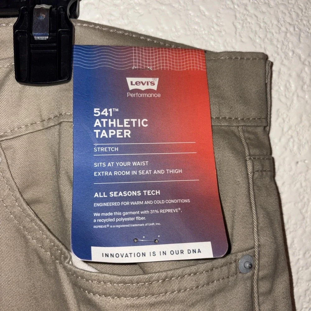 Levi's 541 Athletic Fit Taper Jeans Men's Size 40x36‎ Big/Tall Camal/Beige Jeans